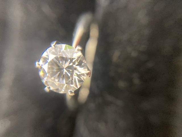 pt900ダイヤモンドリングをお買取り致しました。