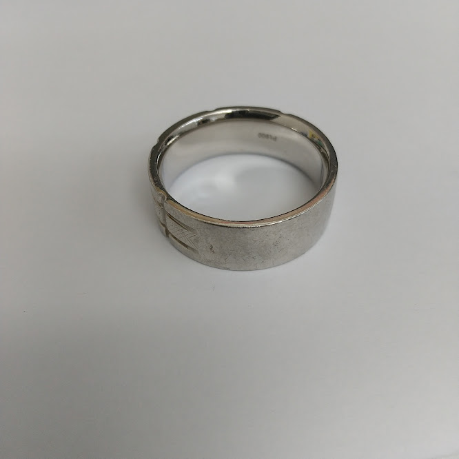 Pt900のリングをお買取り致しました！