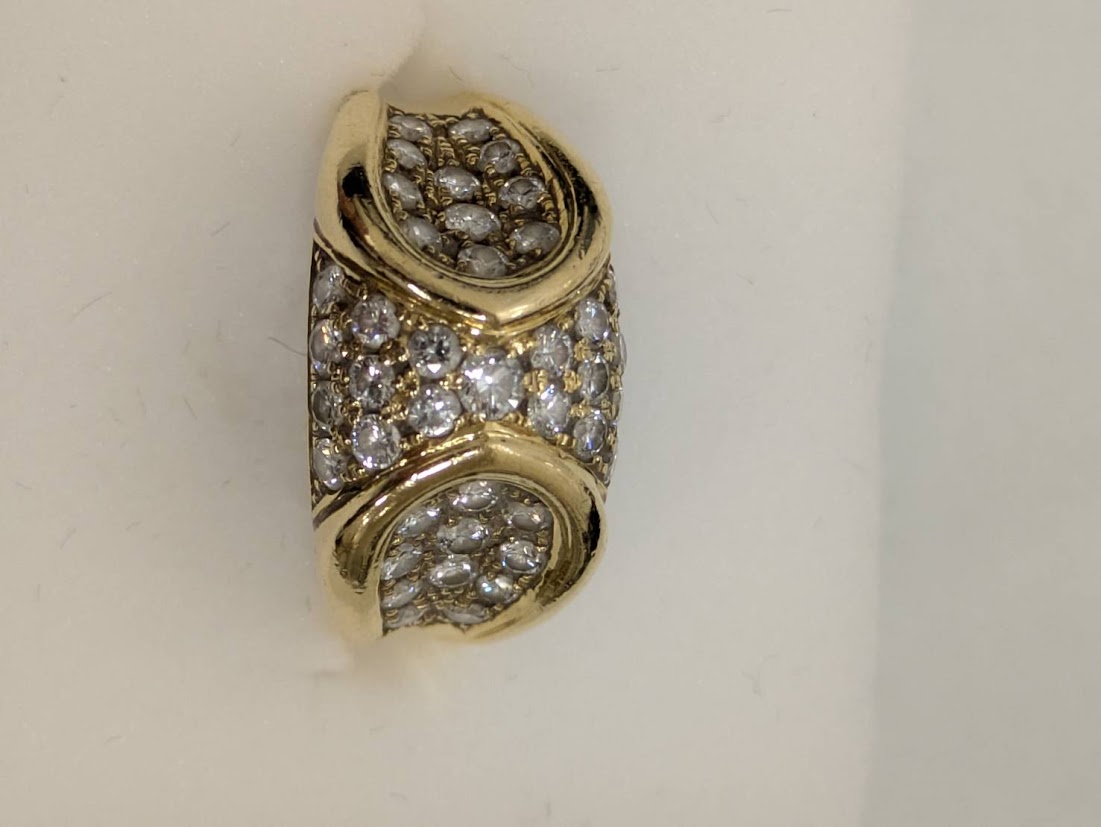 K18のダイヤモンド付きリングをお買取り致しました。