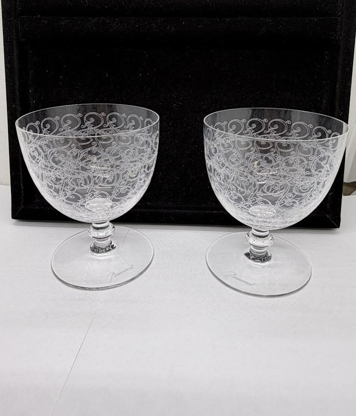 バカラ ローハン ワイングラスをお買取り致しました。